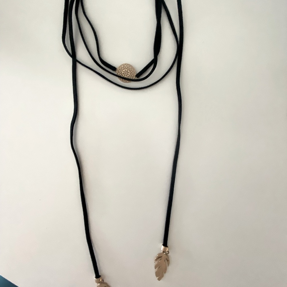 Nordstrom black and gold wrap necklace